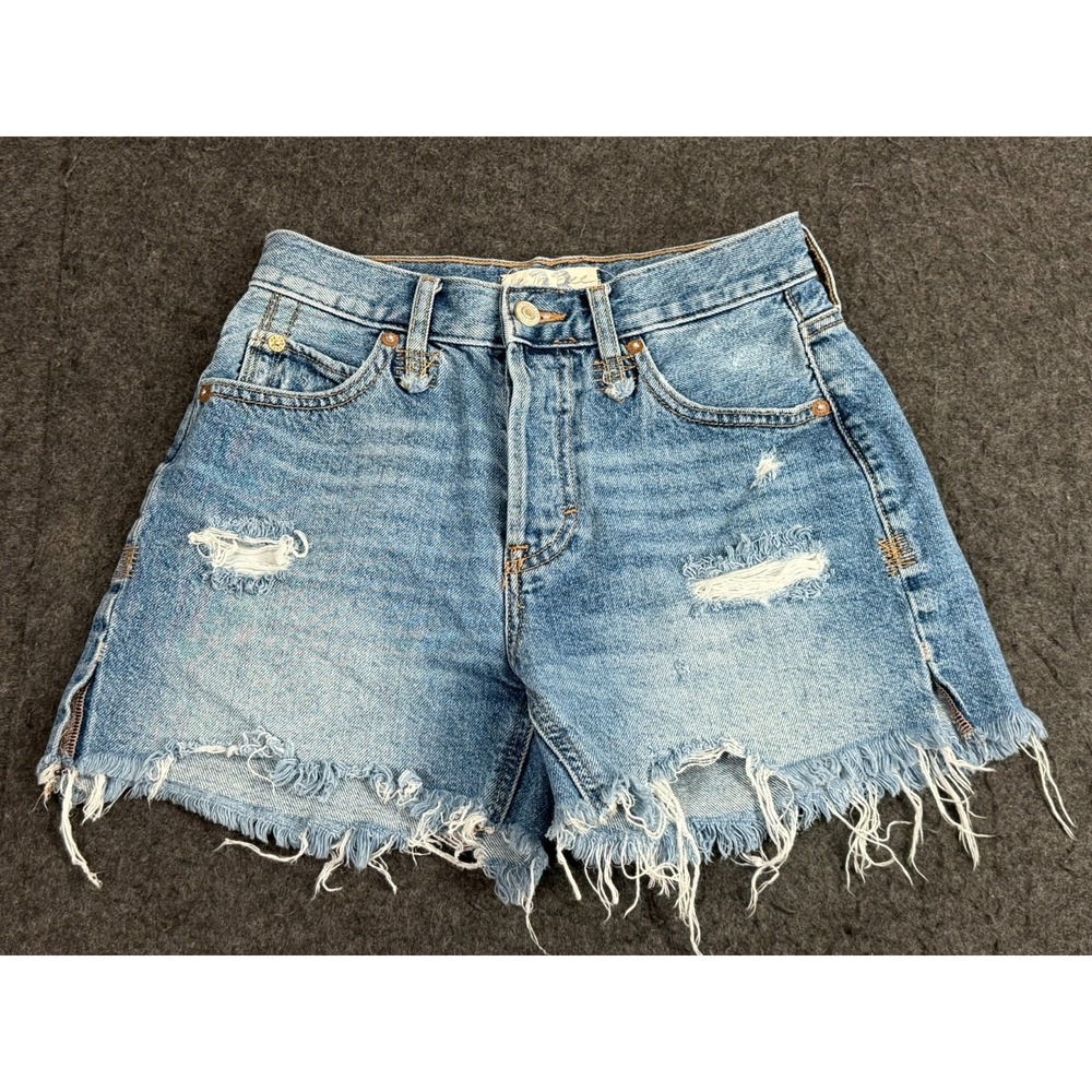 Free People WE THE FREE Makai Cut Off Denim Shorts Size 23 Distressed Button Fly